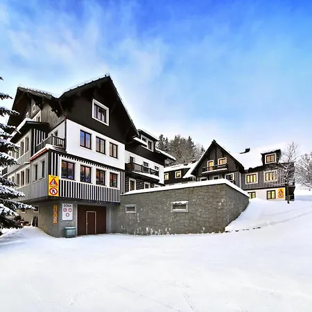 Hradecanka Apartment *