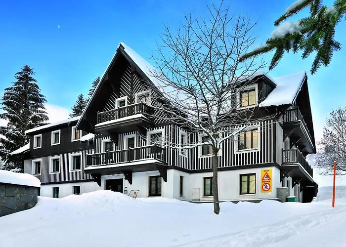 Hradecanka Apartman *